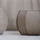 KOONAM ПОДСВЕЧНИК GUAXS , ЦВЕТ: ДЫМЧАТОСЕРЫЙ 1640GY KOONAM ПОДСВЕЧНИК GUAXS , ЦВЕТ: ДЫМЧАТОСЕРЫЙ 1640GY